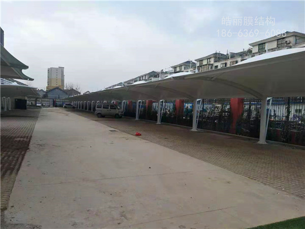 膜結(jié)構車棚